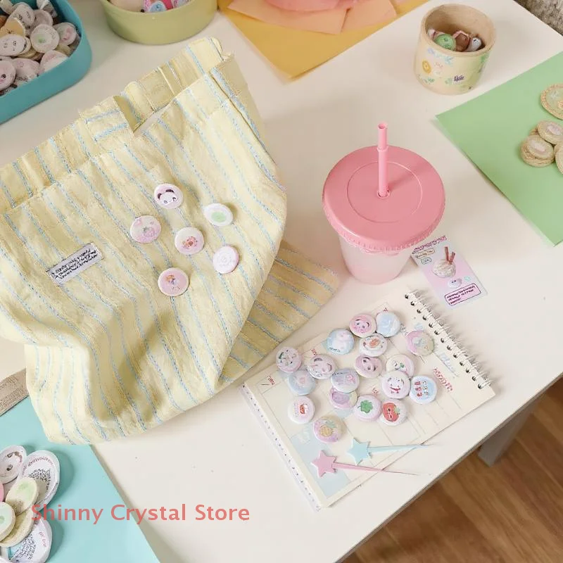 6 pçs/set estilo trevo de quatro folhas 25mm mini pequeno badage antigo broche decoração crachá menina mão conta badage terno