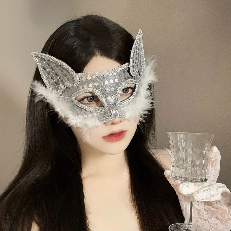 Koronkowe Pluszowe Piórkowe Maski Maskaradowe Damskie Z Cekinami Lisie Seksowne Na Imprezę Bal Halloween Boże Narodzenie Cosplay Akcesoria Do Twarzy Czarne Białe