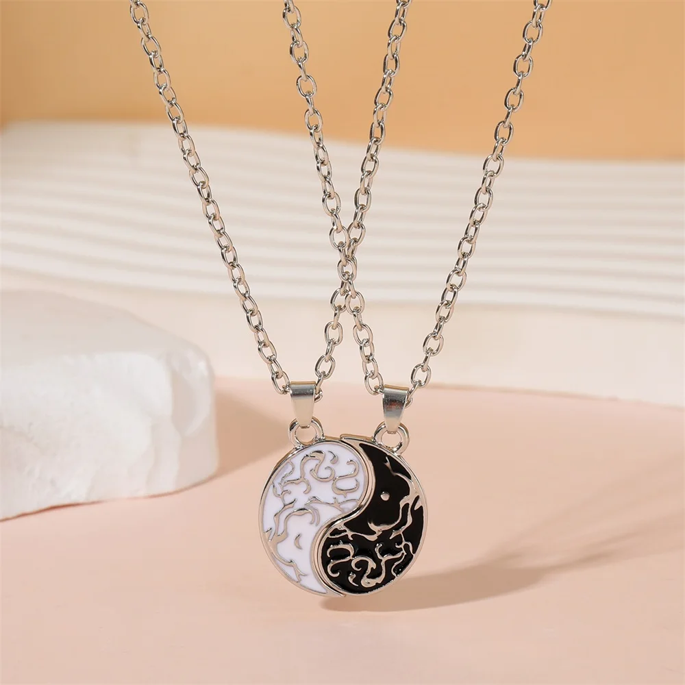 BFF Jewelry 2 Parts Yin Yang Tai Ji Pendant Necklace Sun Moon Taichi Choker For Couple Lovers Best Friends Birthday Party Gift