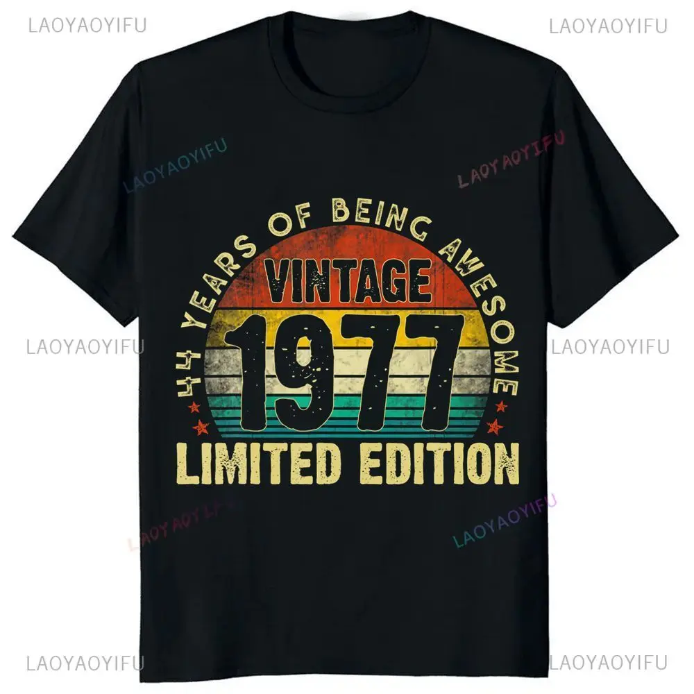 Vintage So Many Years of Outstanding Performance 1977 Summer Trend Harajuku T-shirt surdimensionné à manches courtes unisexe avec motif graphique