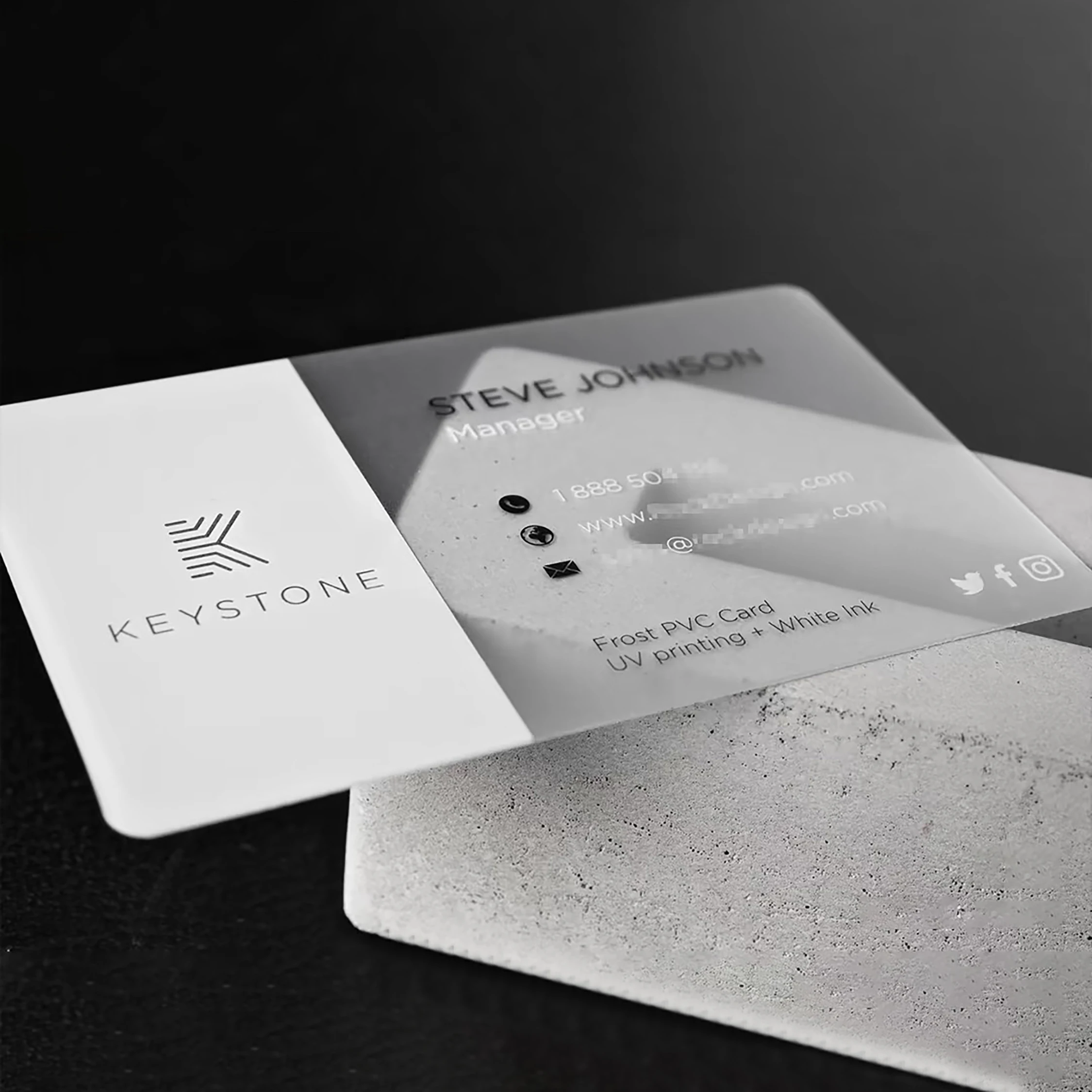 200PCS PVC Material Business Cards Are Available in Three Surface Treatments: Glossy, Matte, and Transparent, and Are Waterproof