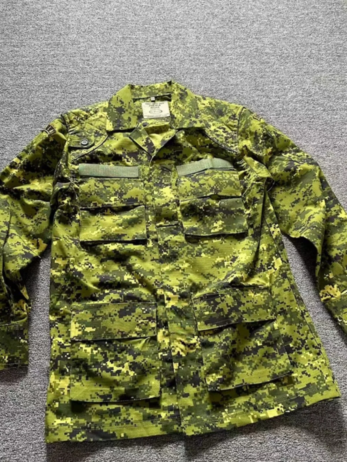 

Мужская весенне-осенняя уличная рабочая одежда с несколькими карманами, камуфляжное пальто средней длины в стиле милитари, ветровка, куртка