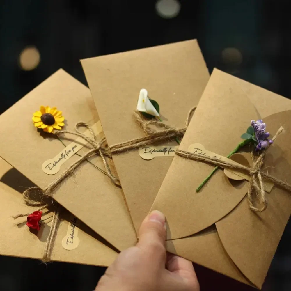 Vintage Kraft Paper Handmade Dry Flower Greeting Card Creative DIY Blessing Festival Greeting Card Invitations Party Supplies