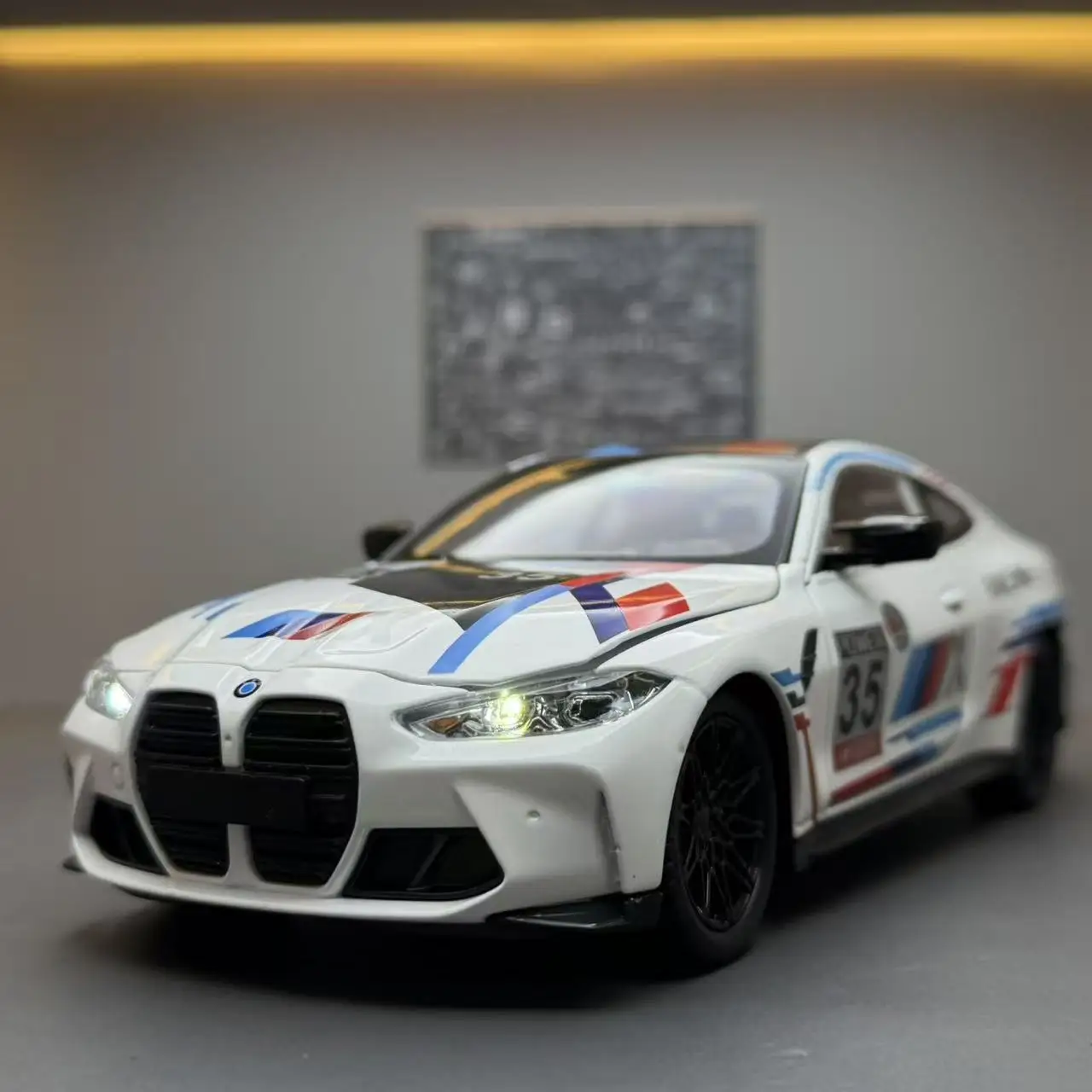 

1:24 M4 Power Sports Car Alloy Model Car Toy Diecasts Casting Sound and Light Car Toys For Children Vehicle Gift
