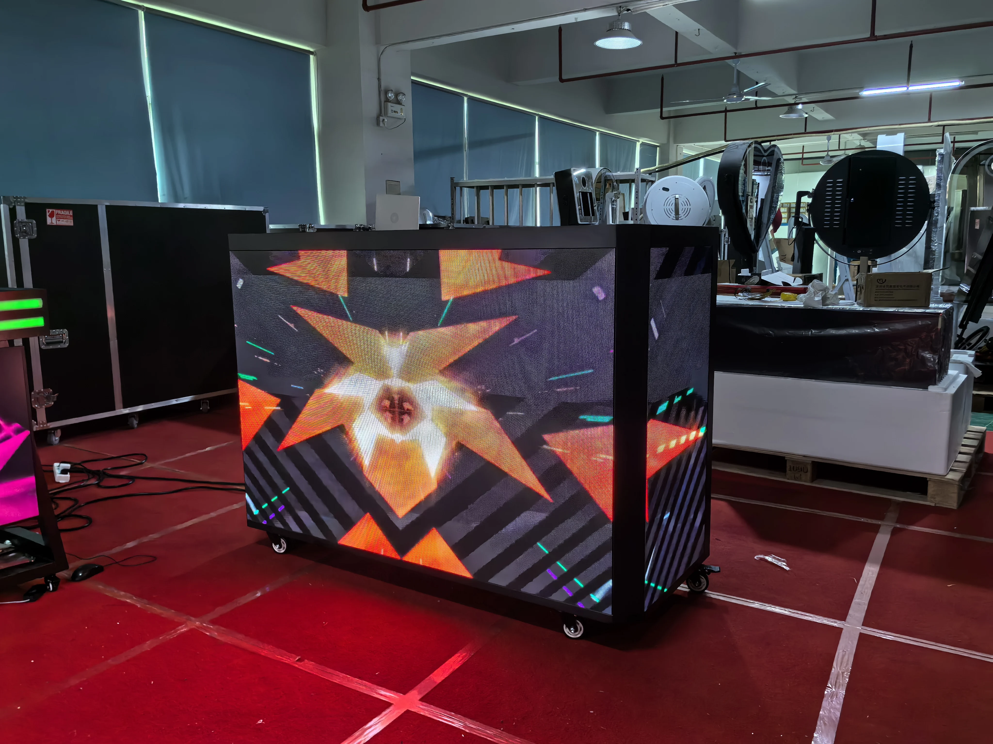DJ Photo Booth Events Celebration Led Display Black Portable P 2.5 Indoor Full-Color for Night Bars & Music Animation & Graphic