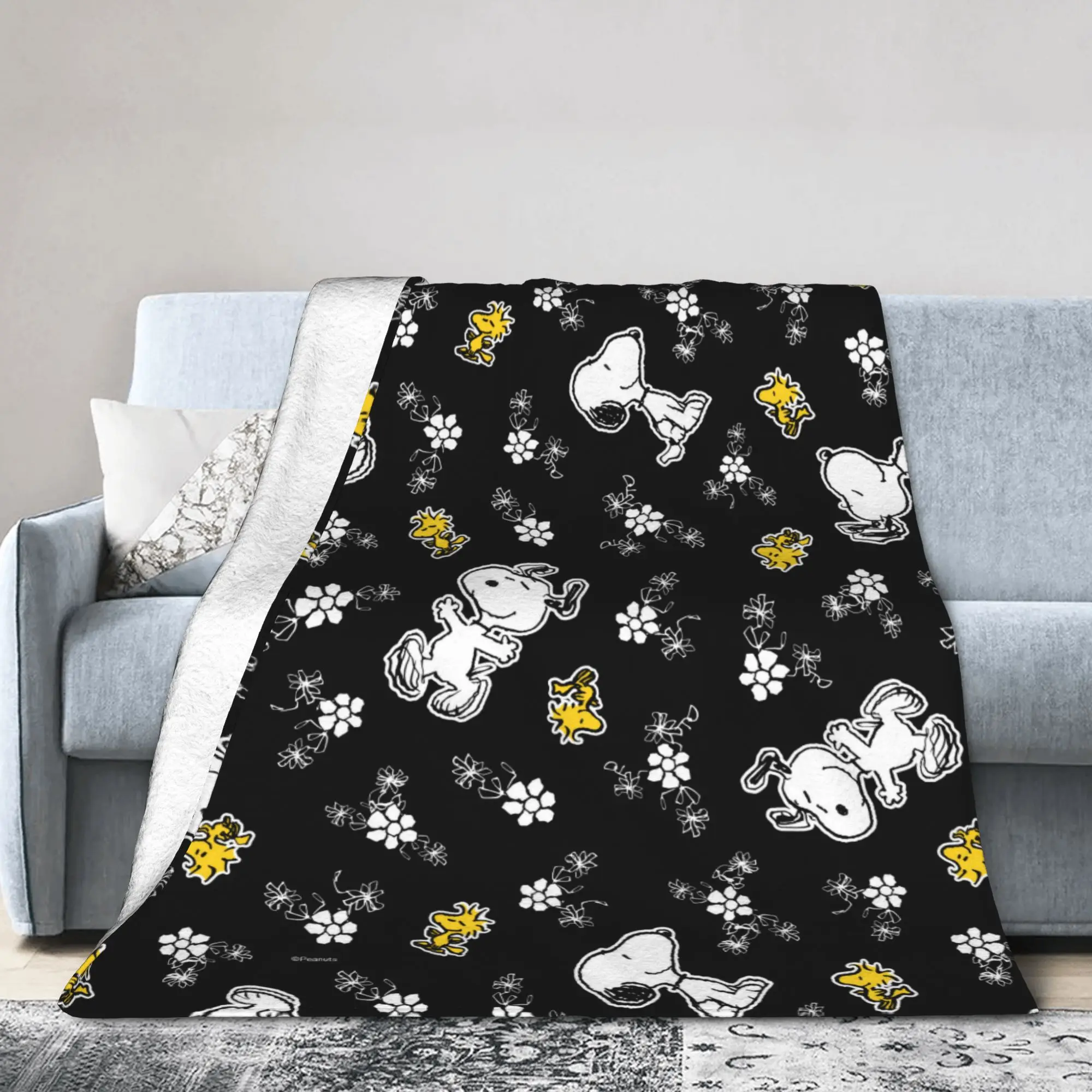 Snoopys & Woodstock Fun & Flowers Flannel Throw Blanket  Blanket for Bedding Car Super Soft Bedroom Quilt,