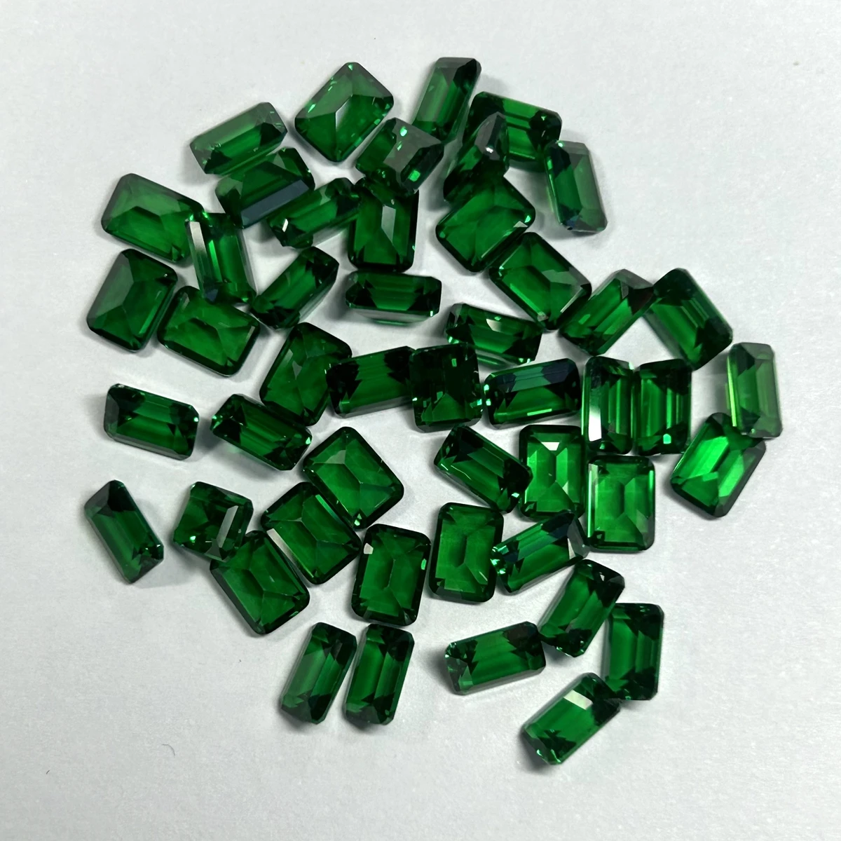 Mosangna 6A Qiality Octagon Cut 6x8mm Lab Grown Green Sapphire Stone