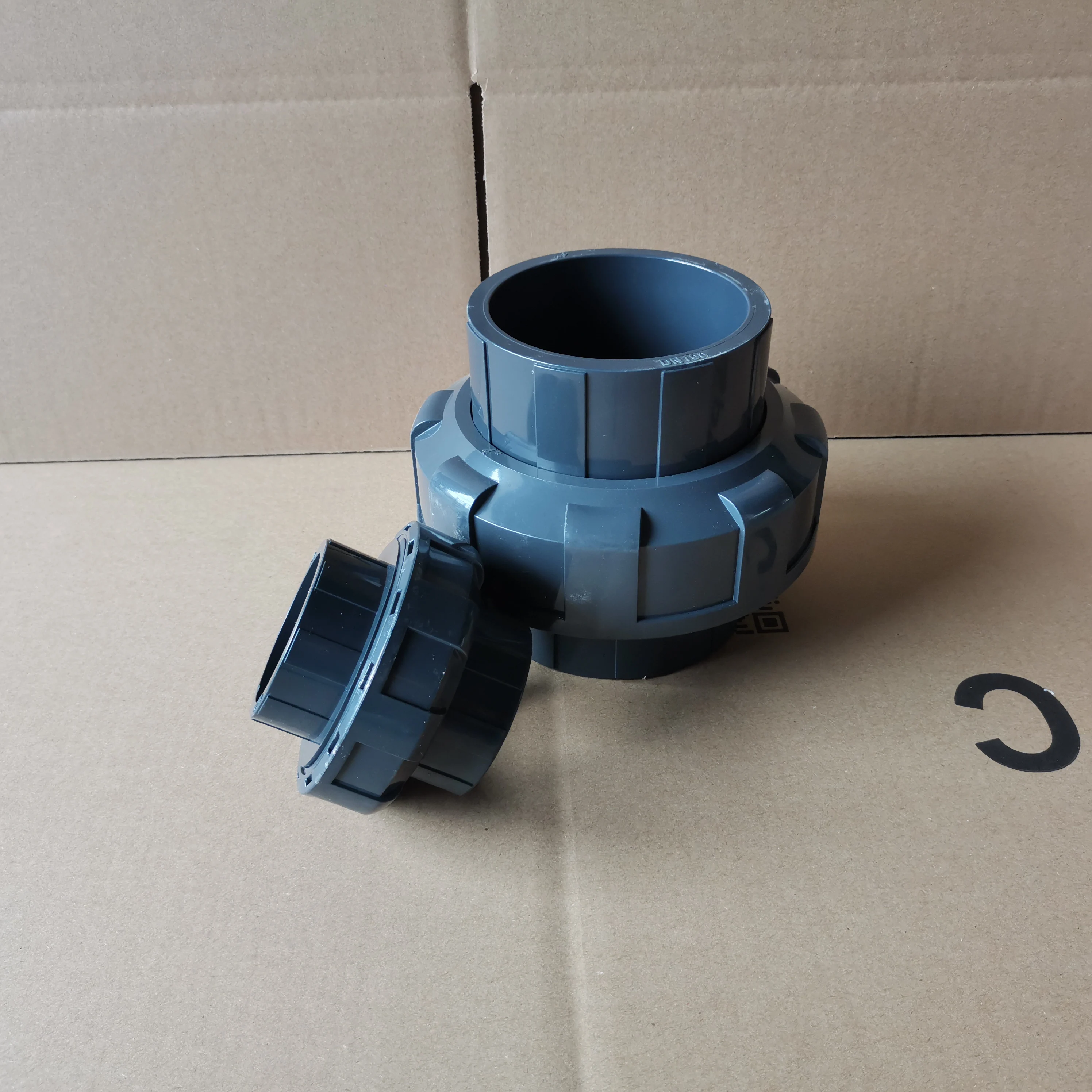 Special PVC union fittings with a diameter of 110mm and UPVC union fittings for chemical plants