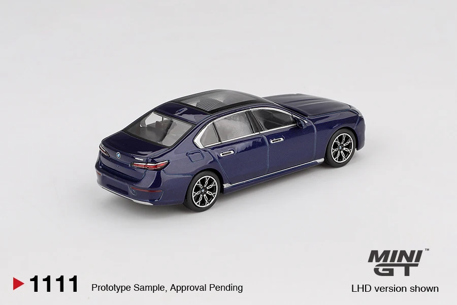 MINIGT 1/64 BMW i7 xDrive60 Tanzanite Blue Metallic MGT01111-CH Car Alloy Motor Vehicle Diecast Metal Model Kids Toys Boys