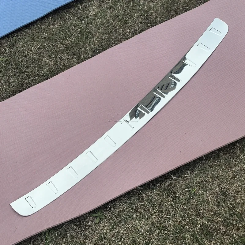 

Для Volvo XC60 2018-2024 автомобильный Стайлинг из нержавеющей стали, защита заднего бампера, порог багажника, задняя защита, накладка протектора