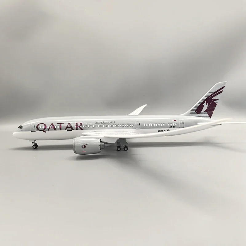 47CM 1/130 QATAR Air Airline Airplane Model Toy 787 B-787 Dreamliner Aircraft Plastic Resin Replica Plane Model For Collection