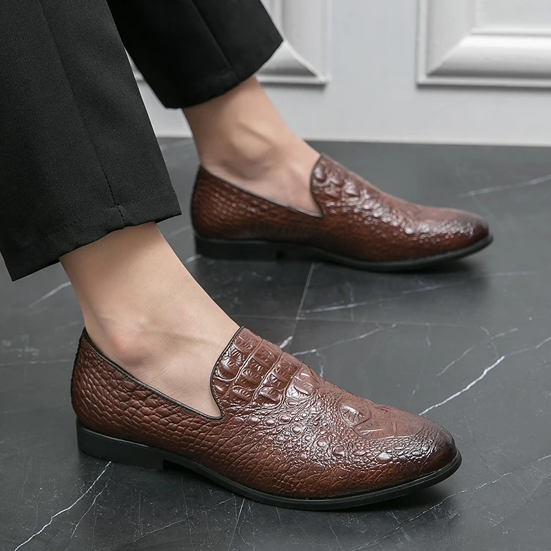 

New leather men's crocodile-patterned casual leather shoes British casual shoes lazy loafers formal leather shoes size 46