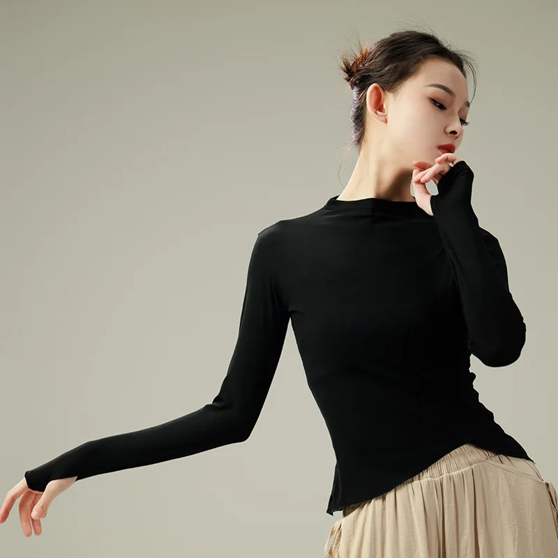 تشير بدلة الممارسة الكلاسيكية ذات الغطاء المحبوك بأكمام طويلة إلى بدلة رقص اليوغا الجديدة بدلة الجسم الصينية للرقص الحديث