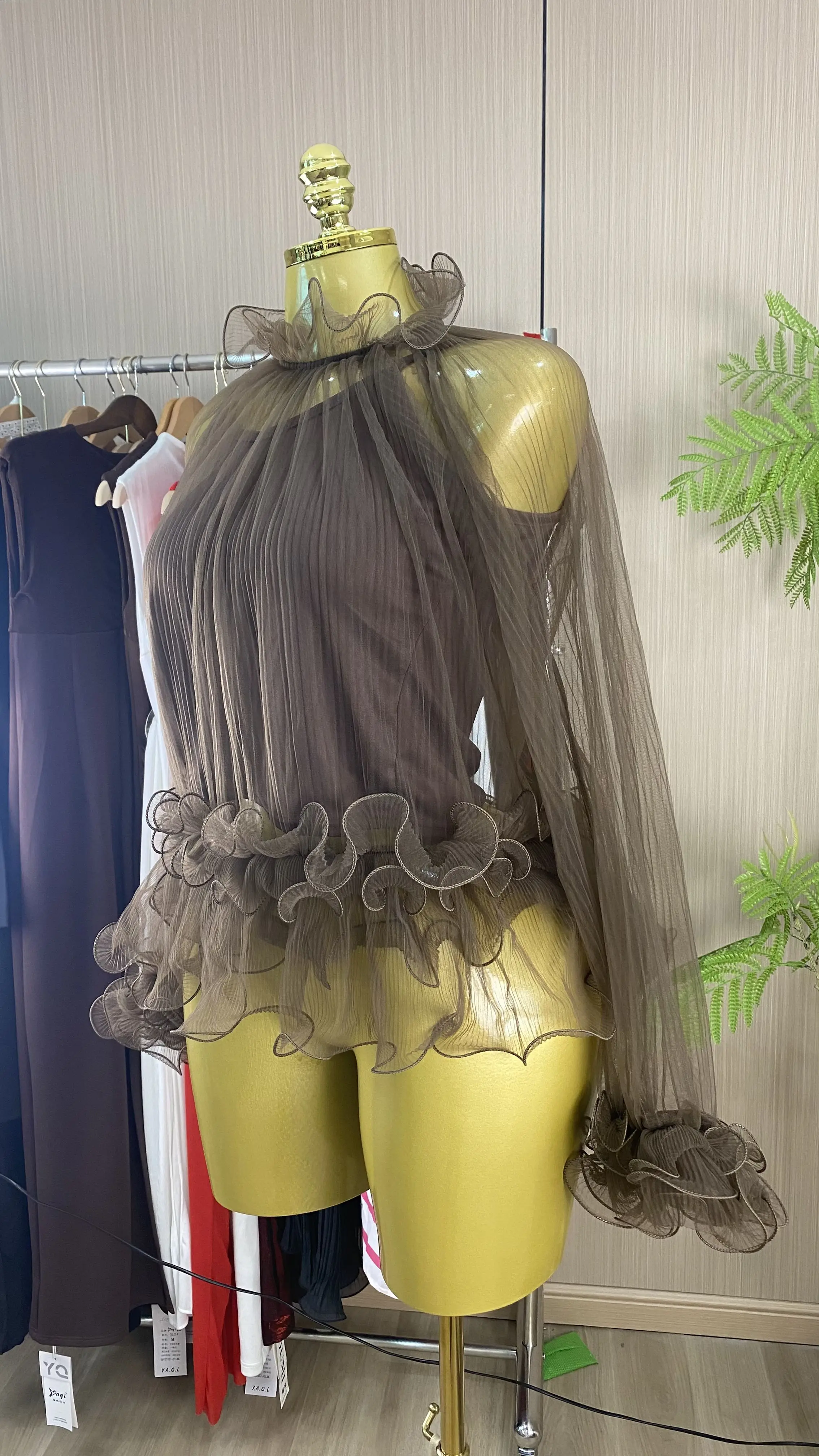 Women's Casual Minimalist Shirt with Ruffled Sleeves and Mesh Lace Paneling-GZXX971