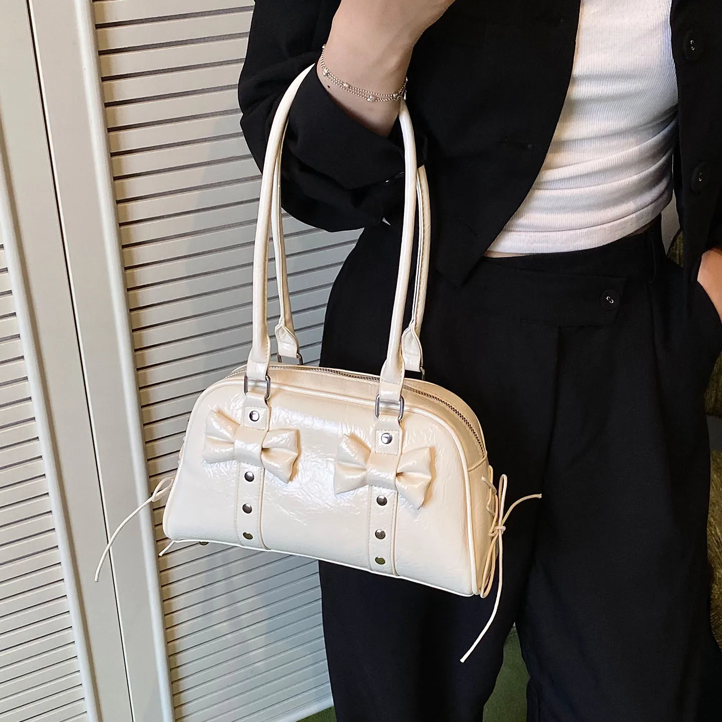 

Высококачественные женские сумки на одно плечо с бантом в стиле ретро, универсальные простые сумки большой вместимости для путешествий, новая текстурированная сумка из искусственной кожи под мышками