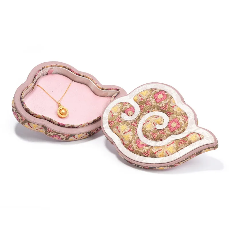 Jewelry box, bracelet, necklace, pendant, auspicious cloud box, national style heaven and earth cover jewelry, cultural and play