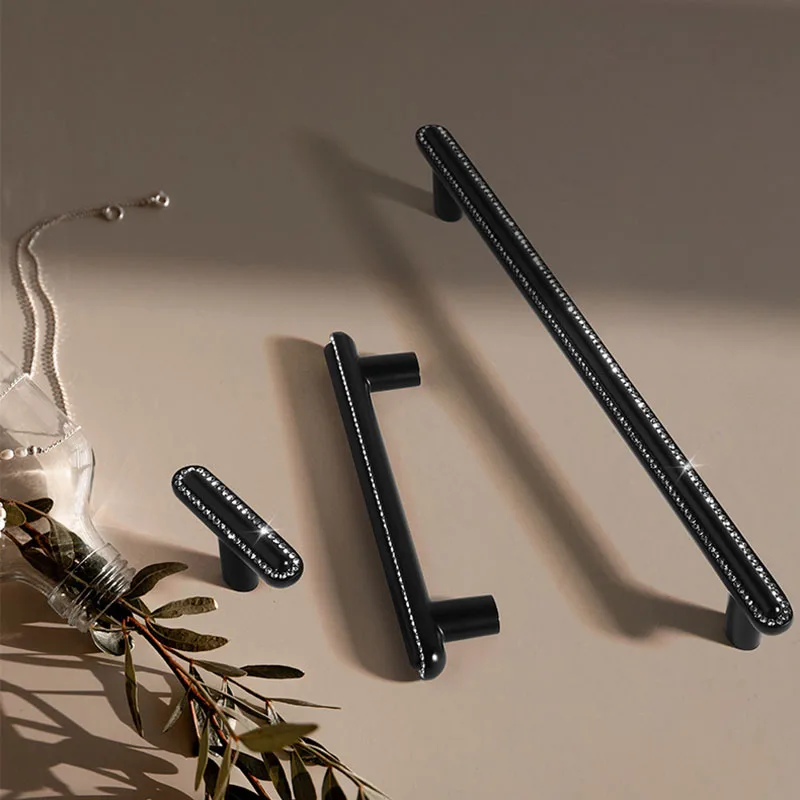 Luxury Zinc Alloy Wardrobe Handles Glass Crystal Cabinet Pulls Drawer Dresser Chest Knobs Furniture Door Bars Handle