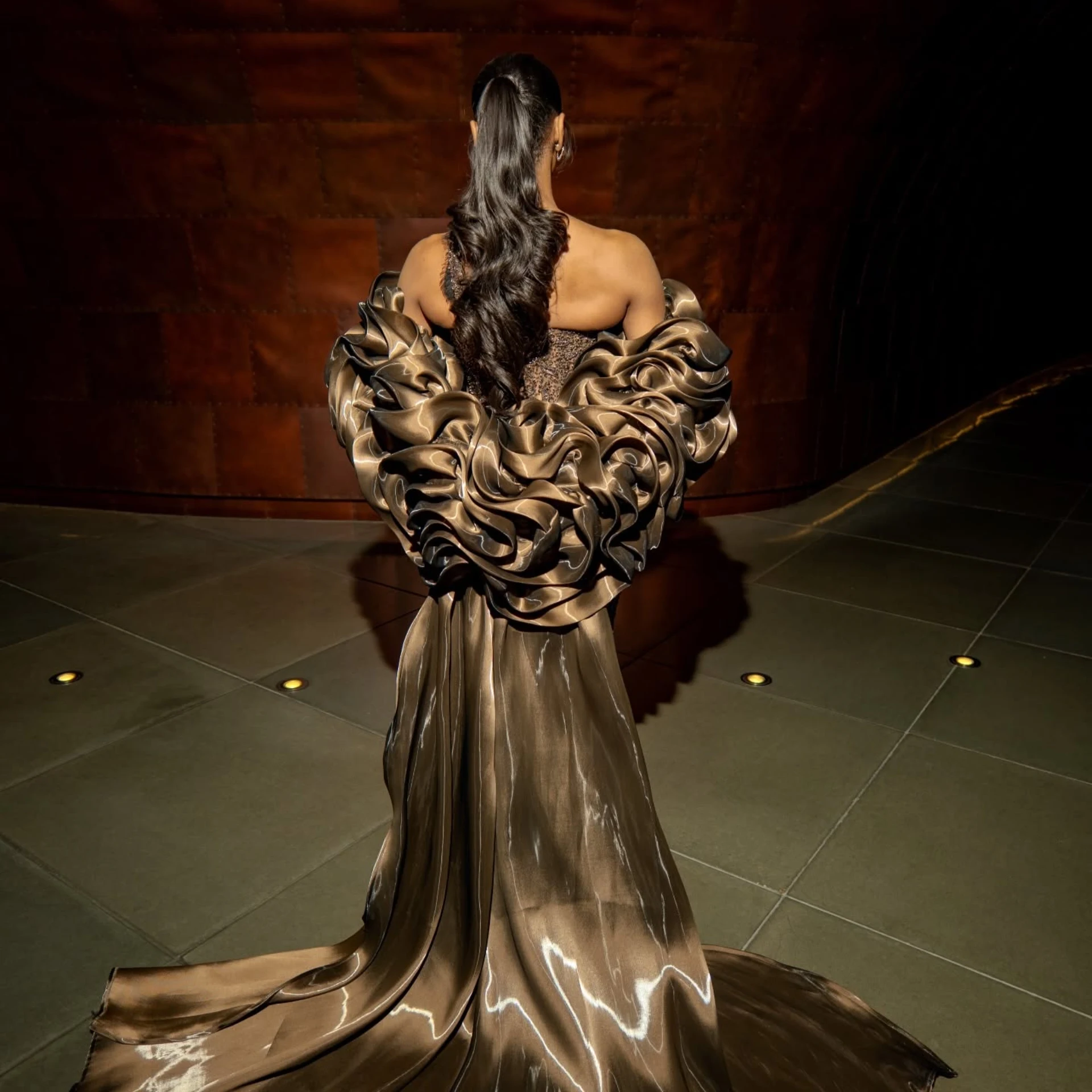 

Luxury Metallic Bronze Satin Cape Women Scrunched Ruffled Draped Shawl Dramatic Drama Train Evening Wear Bridal Wedding Party
