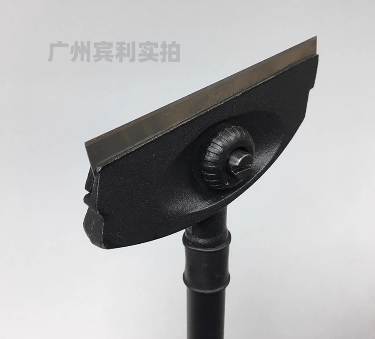 R'DEER tool 520-720mm expansion handle cleaning shovel cut blade size:15x102mm/18x100mm construction cleaning tool NO.RT-733B