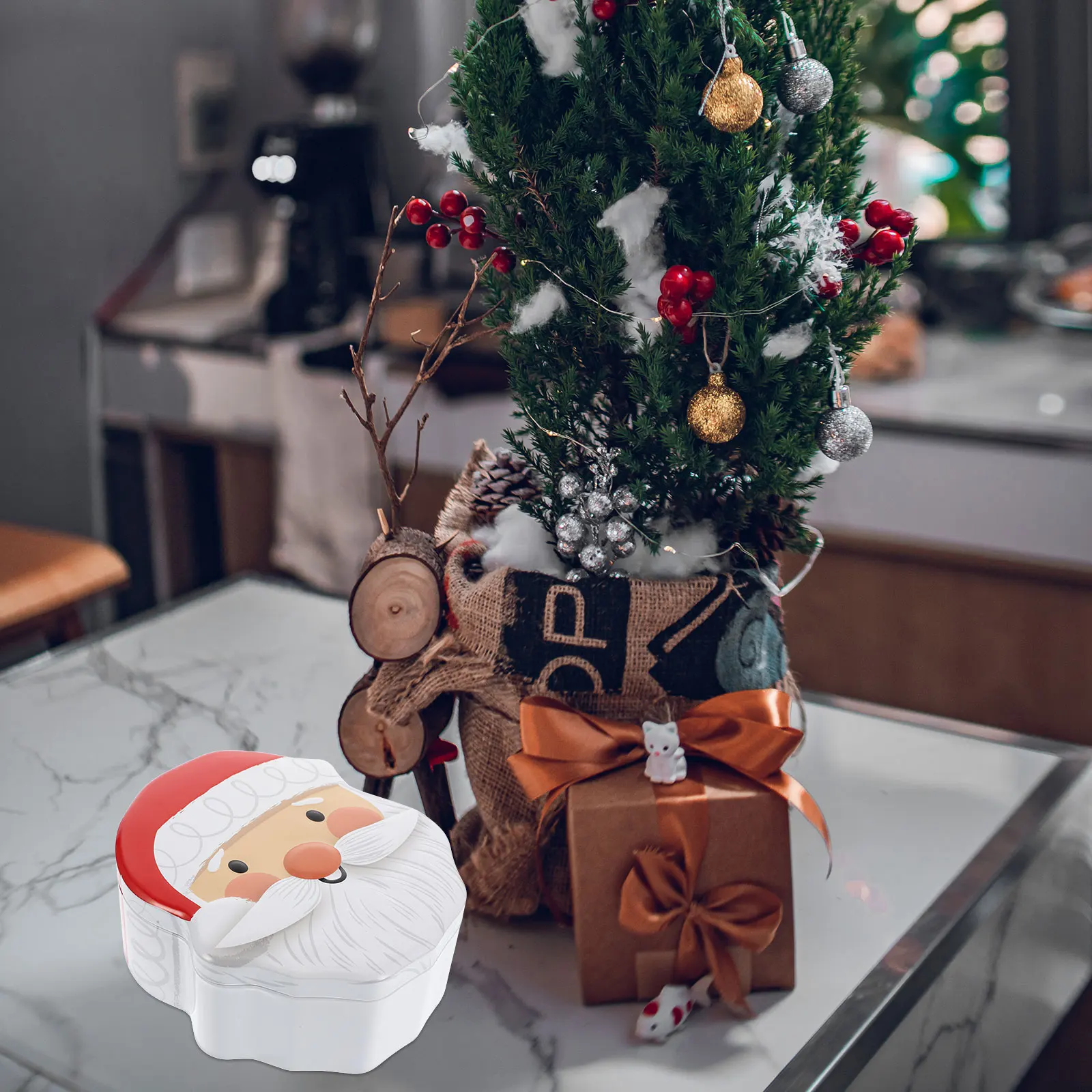 

Christmas C Portable Storage Case for Gift Biscuit Wrapping Adorable Xmas Party Supplies Metal Christmas