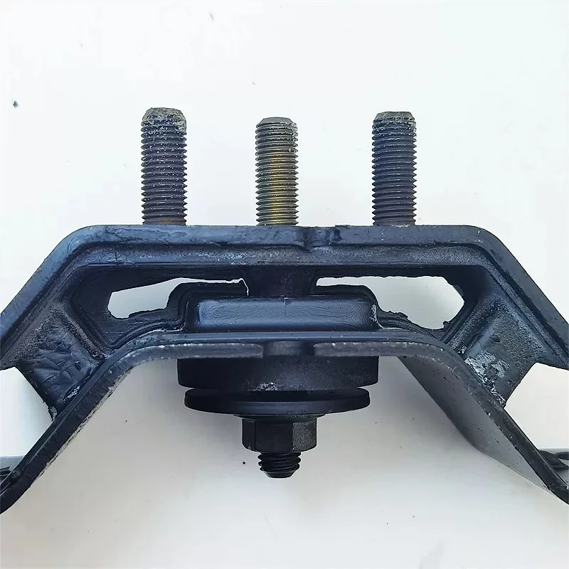

Original Auto parts High quality gearbox bracket gearbox buffer bracket gearbox rear bracket For SAIC Maxus G10 2.4