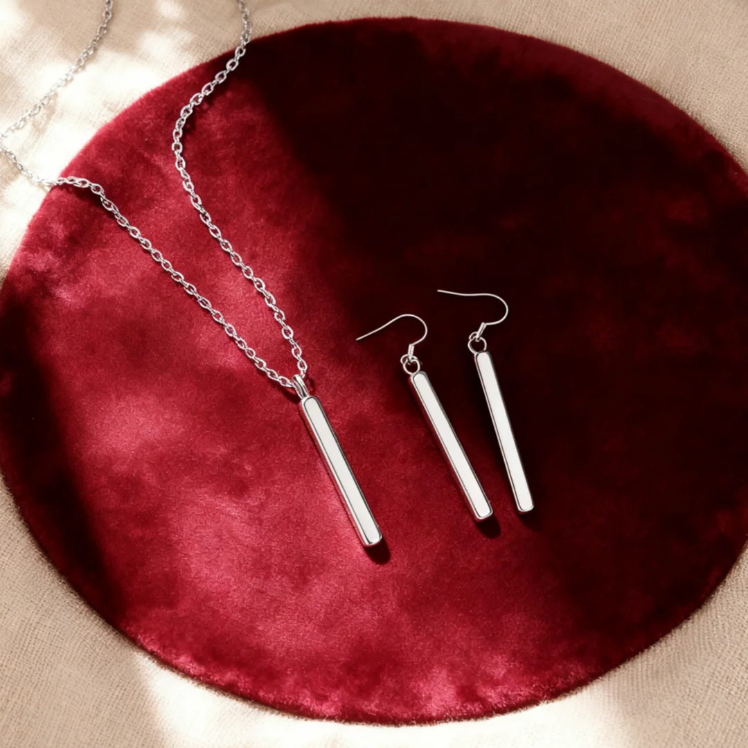 

Модный комплект ювелирных украшений K-pop из стерлингового серебра 925 пробы: кубоидный кулон и серьги для женщин, универсальные, для уличного стиля, подарки на свадьбу