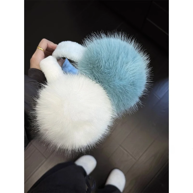 

Blue cycling ear protectors to keep warm, fluffy cold-proof earcaps