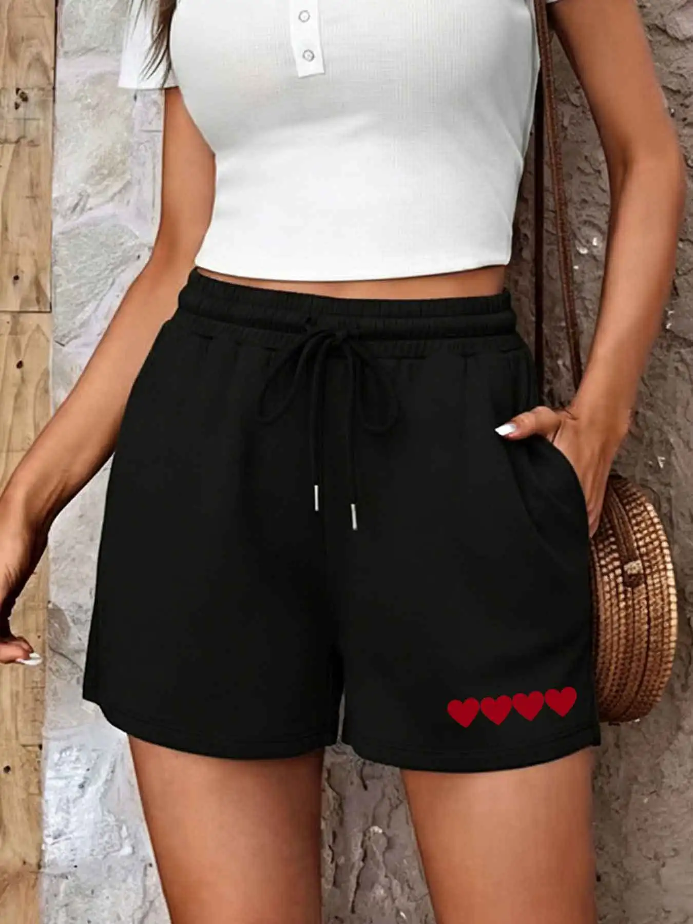 

2026 Women's Summer Casual Shorts Heart Print Loose Fit Stylish and Versatile Suitable for Gym and Lounge Wear