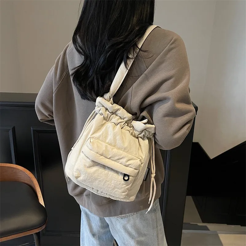 Wrinkled Strap-on Crossbody Bags Interior Compartment Sewing Thread Hot Sale Bags for Women Bucket Type Oxford Women's Handbags