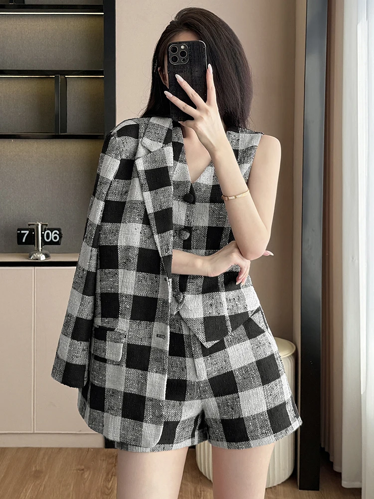 

Black Plaid Suit Jacket Women's Casual Style Polyester Fiber Winter Fashionable Elegant Short Pants Set 2026 New Arrival