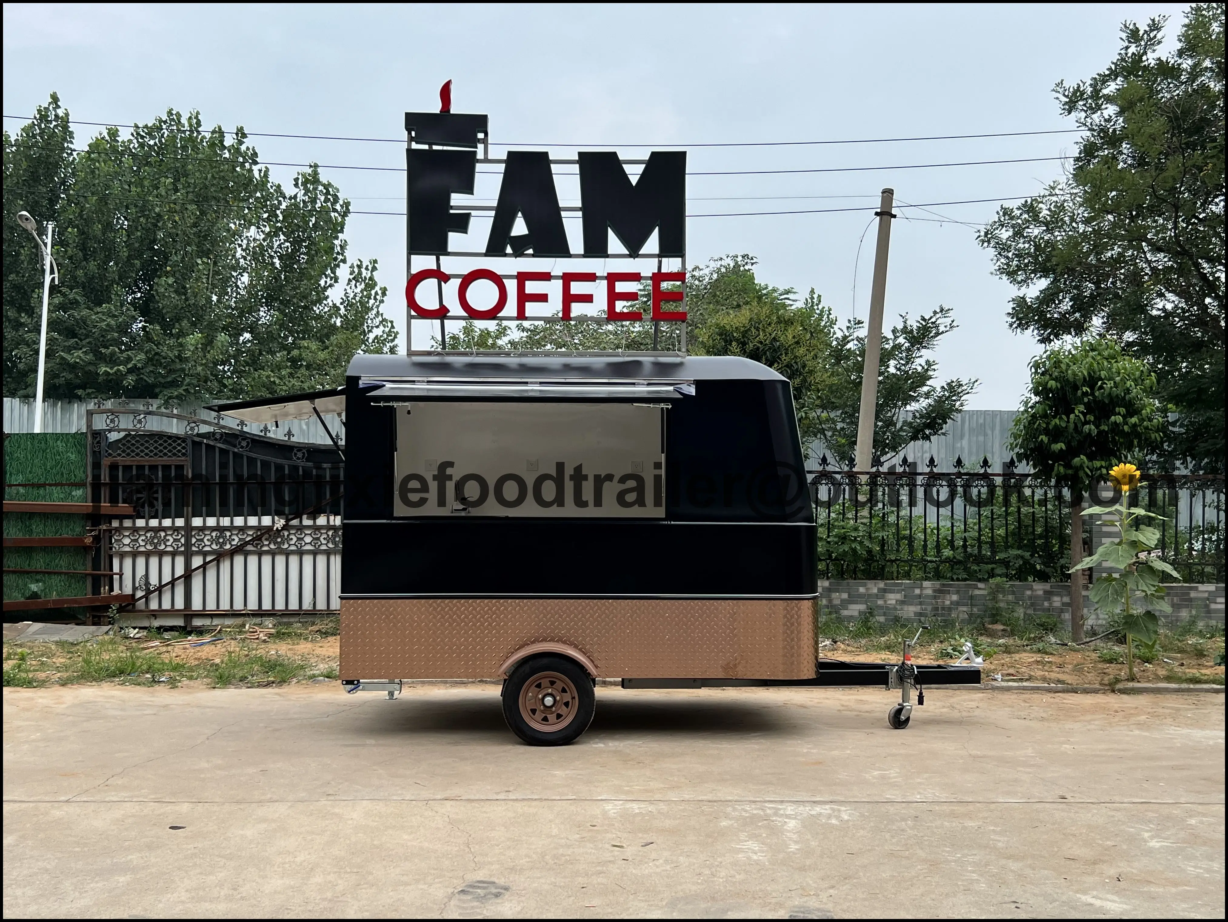 

Street Food Service Kitchen Car Pizza Coffee Catering Trailer Manufacturer Mobile Food Truck with Snack Machines
