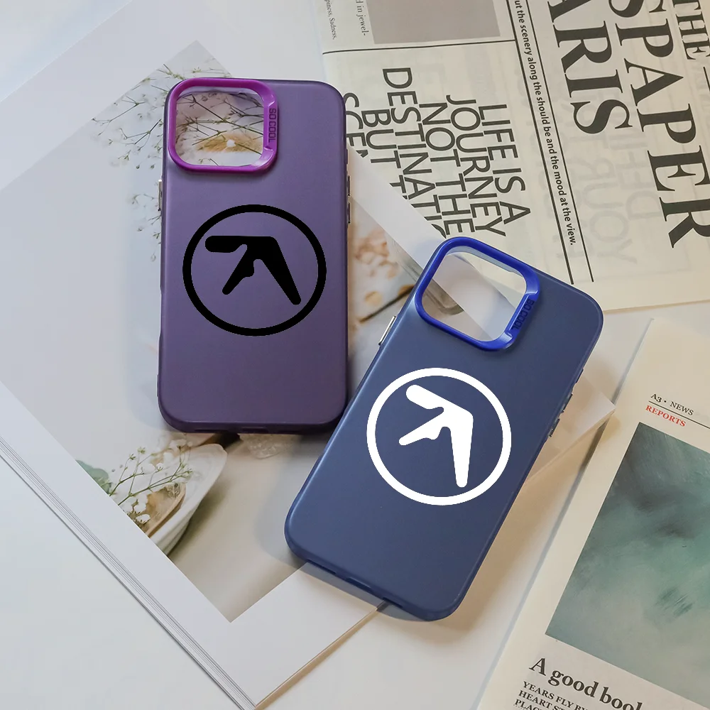 

Чехол для телефона A-Aphex с двумя символами для iPhone 16, Pro Max 15, 14, 13, 12, 11 Plus, многоцветный противоударный чехол с лазером Авроры, принципиально