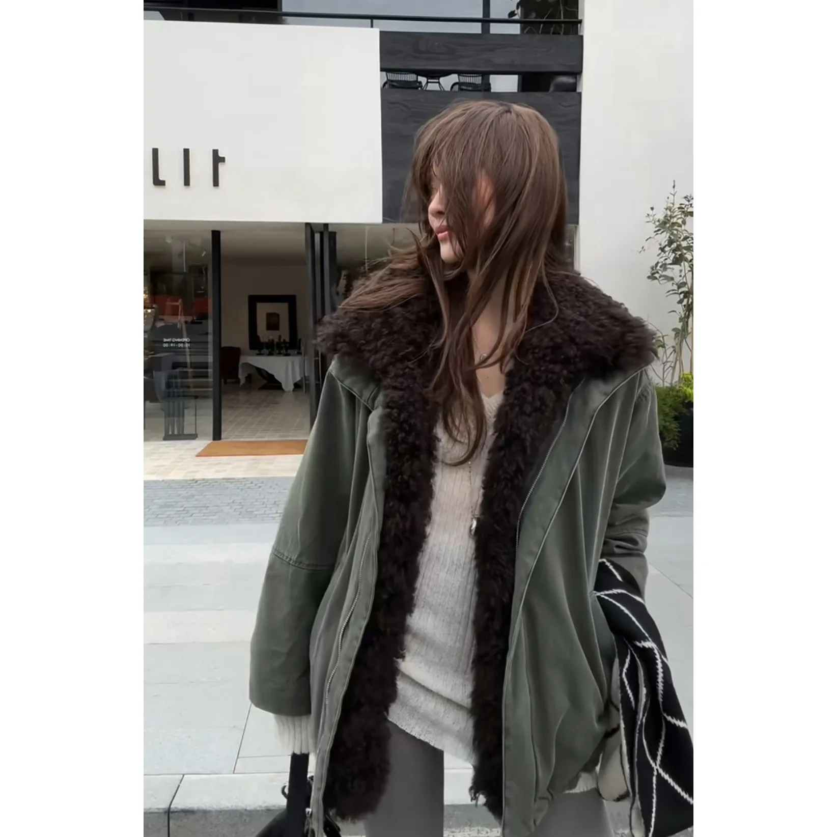 

Korean Style Thickened Warm Commuter Style down Jacket Parka Coat Loose Fit Duck down Vestment for Winter Commuting
