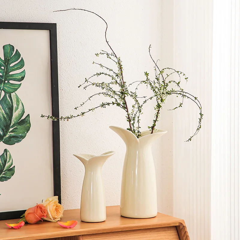 Nordic Light Luxury Ceramic Vase Entrance Flower Arrangement Simple Modern and Advanced Home Decor Decoration Maison Jarrones