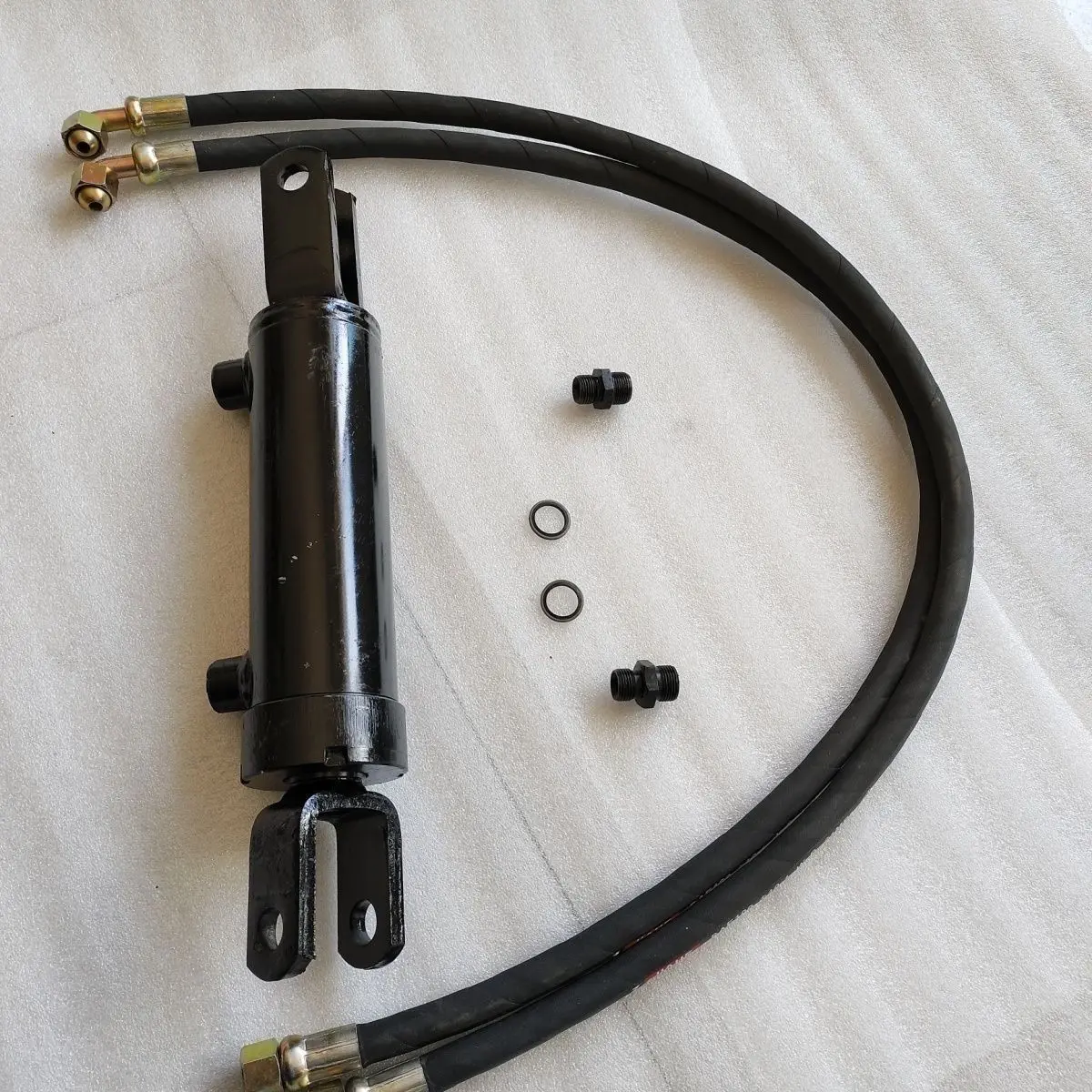 

Dongfanghong Foton Rear Suspension Hydraulic Central Pull Rod Tractor Bidirectional Hydraulic Cylinder Pull Rod