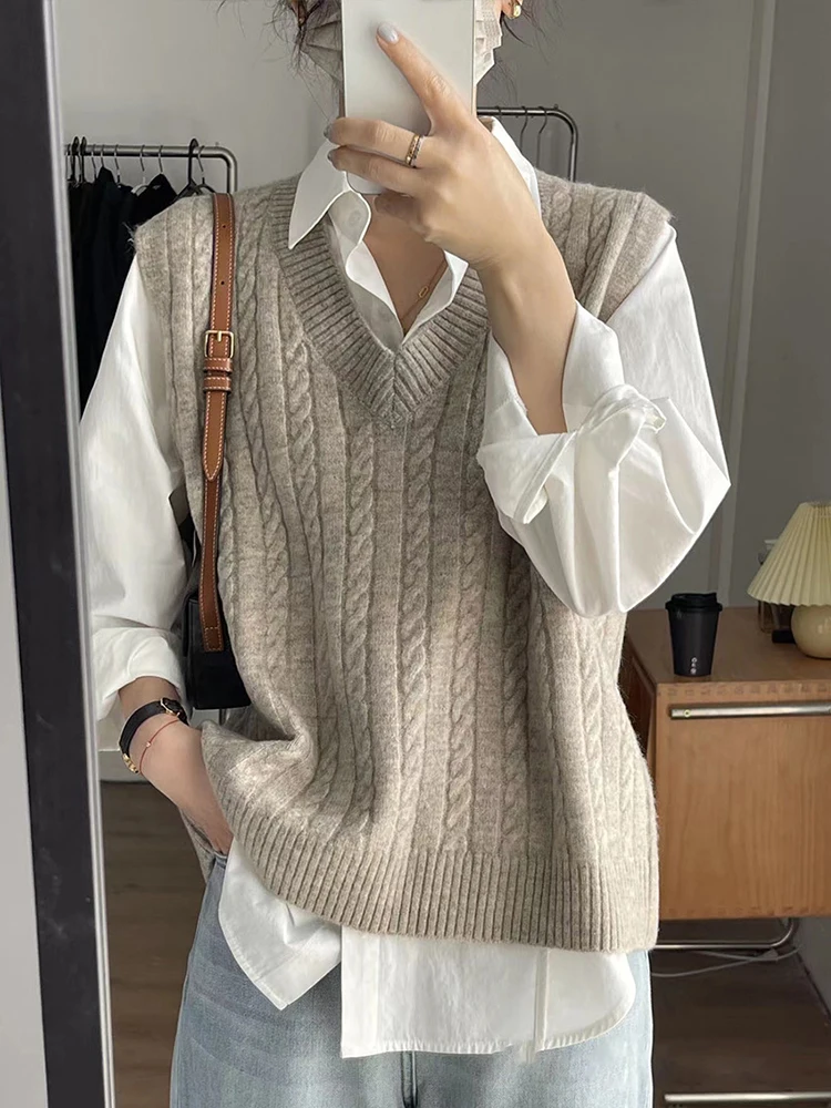 Knitted Vest Women Spring Autumn Vintage Casual Preppy Style Sleeveless Sweater Female Korean Fashion Loose All-match Waistcoat