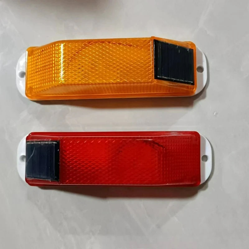 

2Pcs LED Chip Car Accessories Solar Strobe Warning Light LED Lamp Rechargeable Night Safety Driving Solar Strobe Flashing Lights