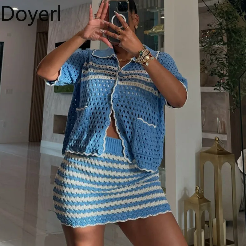 Doyerl Pakaian Wanita Set 2 Potong Berongga Rajutan Pakaian Pantai Liburan Atasan Tembus Pandang Bergaris dan Set Rok Ensemble Femme