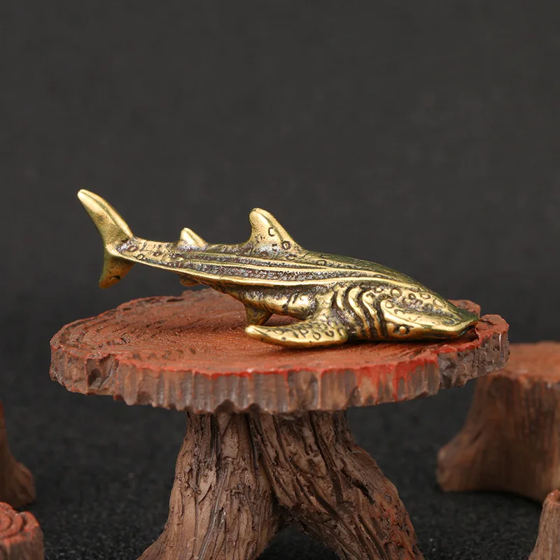 Antique Brass Solid Shark Blue Whale Figurine Miniature Feng Shui Ornament Copper Marine Life Mini Desktop Decoration Craft
