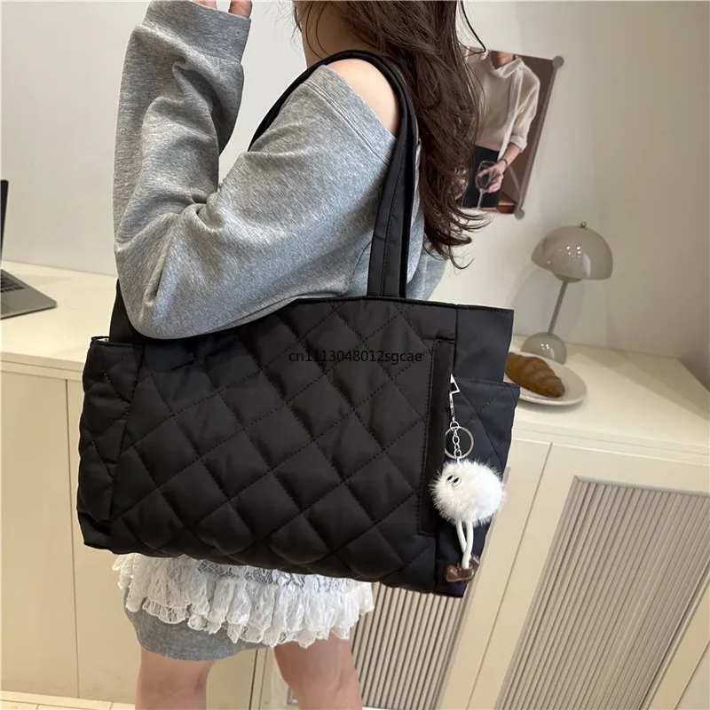 Multi Pocket Women Mailman Bag Diamond Patterned Cotton Clothing Shoulder Bag Large Capacity Tote Bag Casual Nylon Shoulder Bag