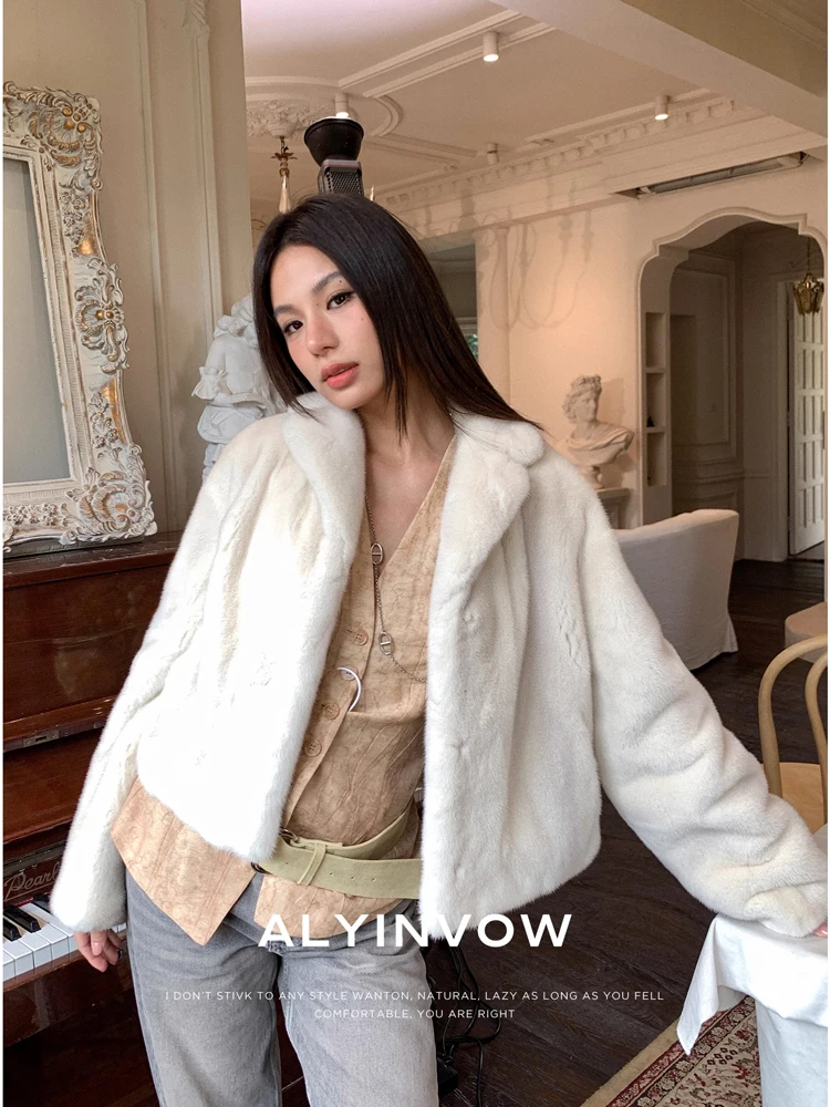 HDHOHR 2025 New100% Real Mink Fur Coat Women Fashion Essential Natural Mink Fur Coat Warm Short cloak Outerwear Winter Jacket