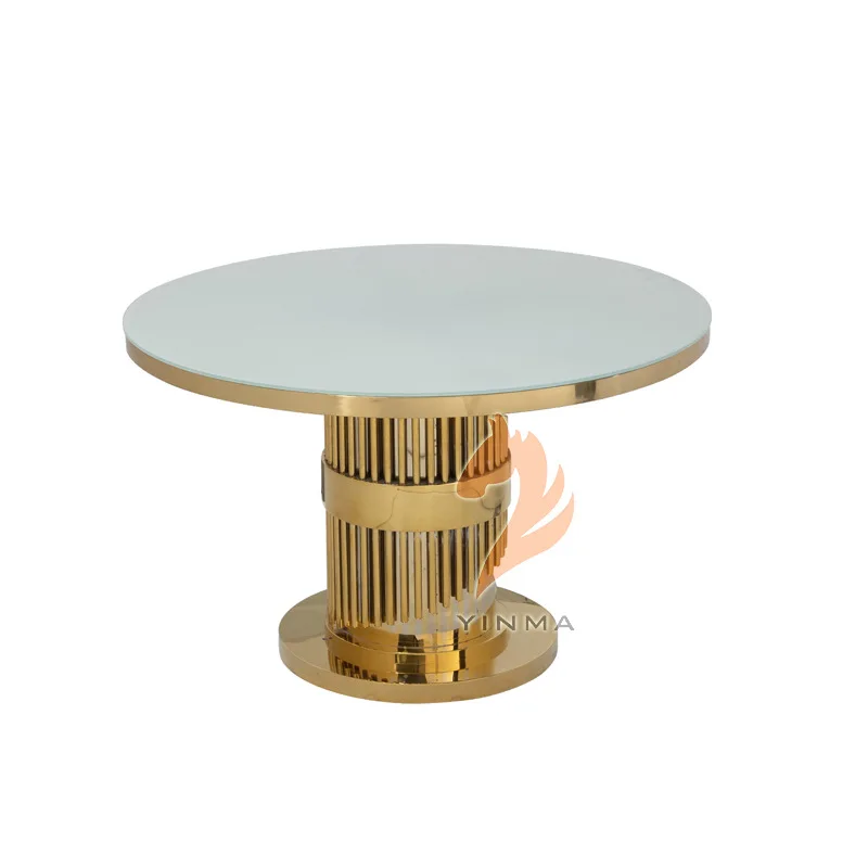 

Golden stainless steel with whitened glass dining table is suitable for hotels, restaurants and other venues. The size can be se