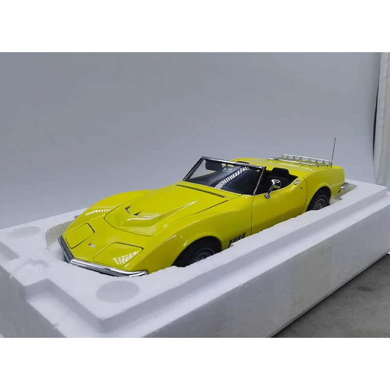 1:18 Autoart Chevrolet Corvette 1969, Daytona Yellow (Limited To 6,000 Pcs) Die-Cast Model Car Out of Print Series