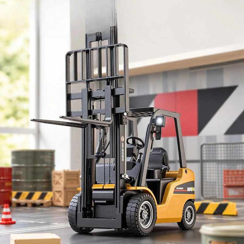 2.4G RC Forklift Car Toy 12-channel Remote Control Engineering Vehicle Model 1:50 Scale Liftable Car Toy Boyfriend Birthday Gift