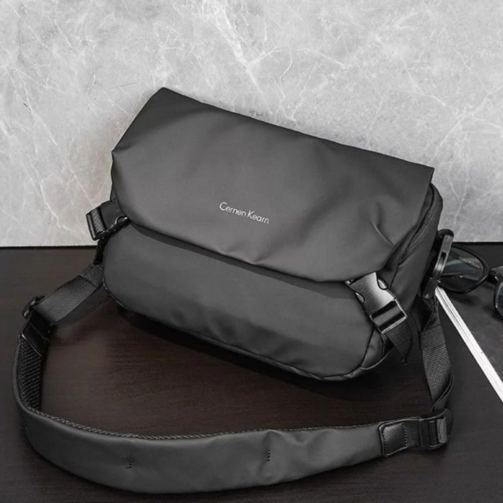 Simple Zipper Pocket Men's Crossbody Bag Retro Large Capacity Single-shoulder Bag Durable Storage Small Square Bag Male