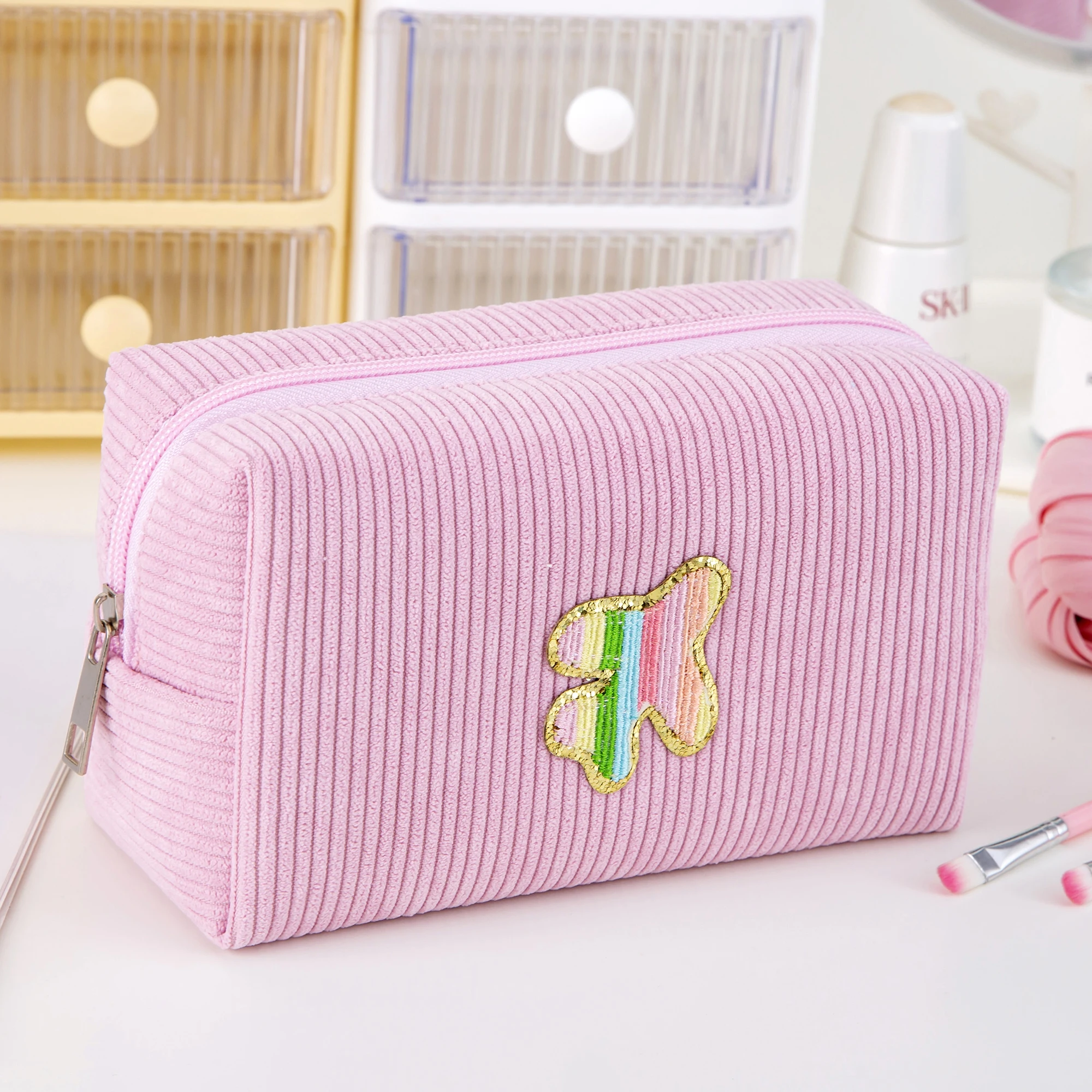 NEW Women Corduroy Skincare Makeup Pouch Cosmetic Bags Travel Zipper Pouch Makeup Organizer Stuff with Heart Plan Chenill Patch