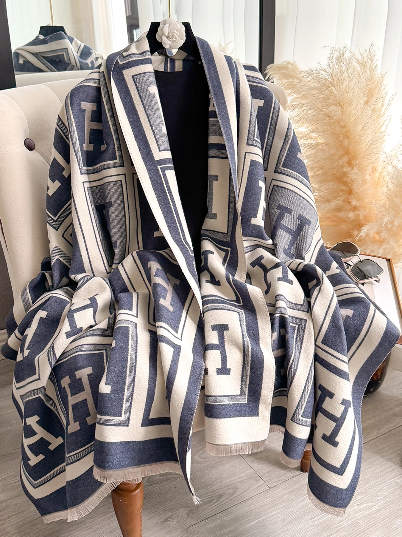 Thumbnail 3 - #26 Latest Scarves Updates