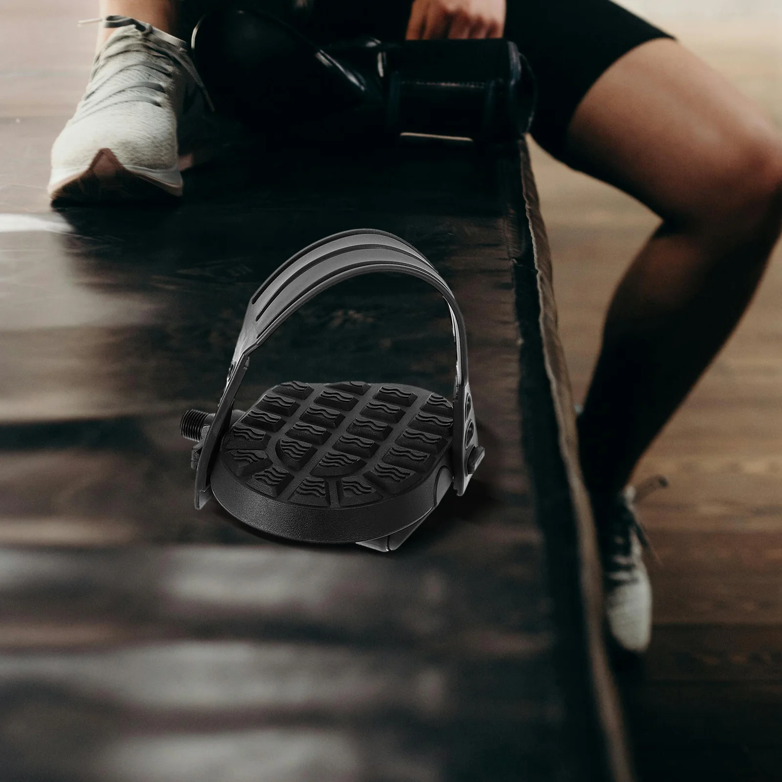 

2Pcs Flat Bike Pedals with Straps Exercise Equipment Replacement Parts for Indoor Cycling Machine Workouts Bicycle Pedal