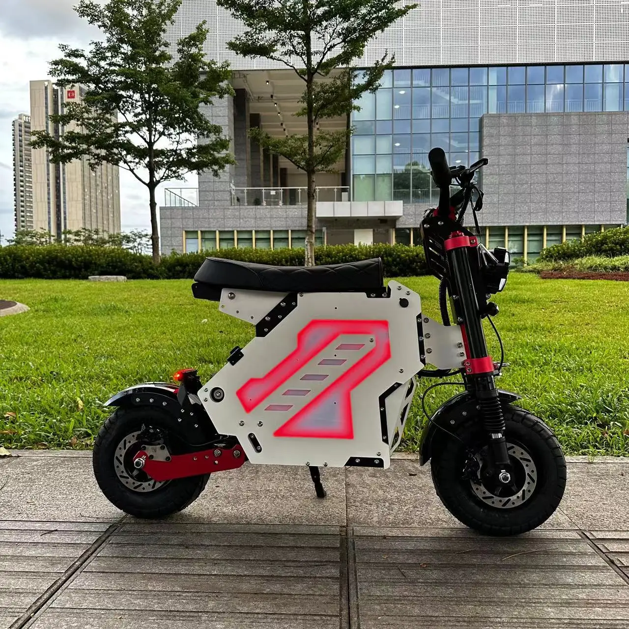 Watts 50AH Scooters Road 40AH Electric With 13 Inch Control