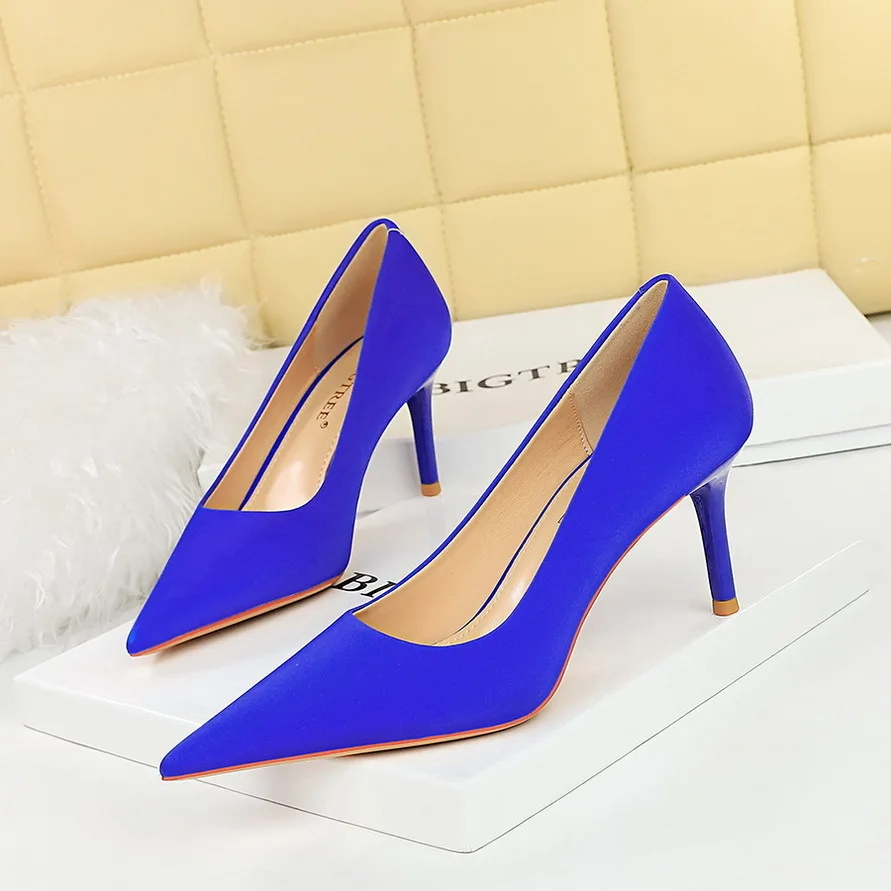 Style Fashionable Slim Shallow Mouth Pointed Toe Versatile Commuting High Heels Single Pumps Women Wedding Shoes туфли женские